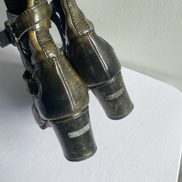 Costume International Heeled Boots Size 6.5 (37) - Picture 7 of 11